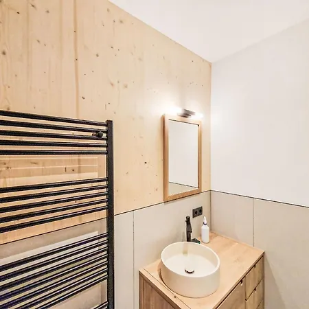 Schanzlbichl-3 By Interhome Appartement
